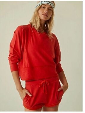 Free People FP Movement
Where The Wind Blows Victory Red Sweatshirt size Small